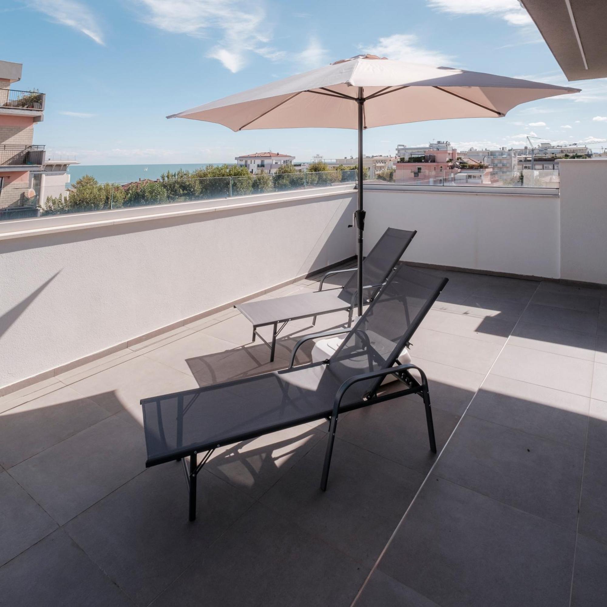 Residence Goldoni6 Suite Apartment Rimini Eksteriør billede